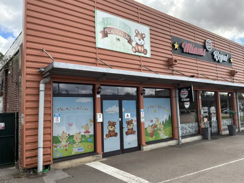 La façade de la crèche d'Angy